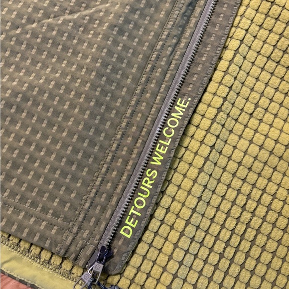 Lululemon vest - Picture 4 of 4